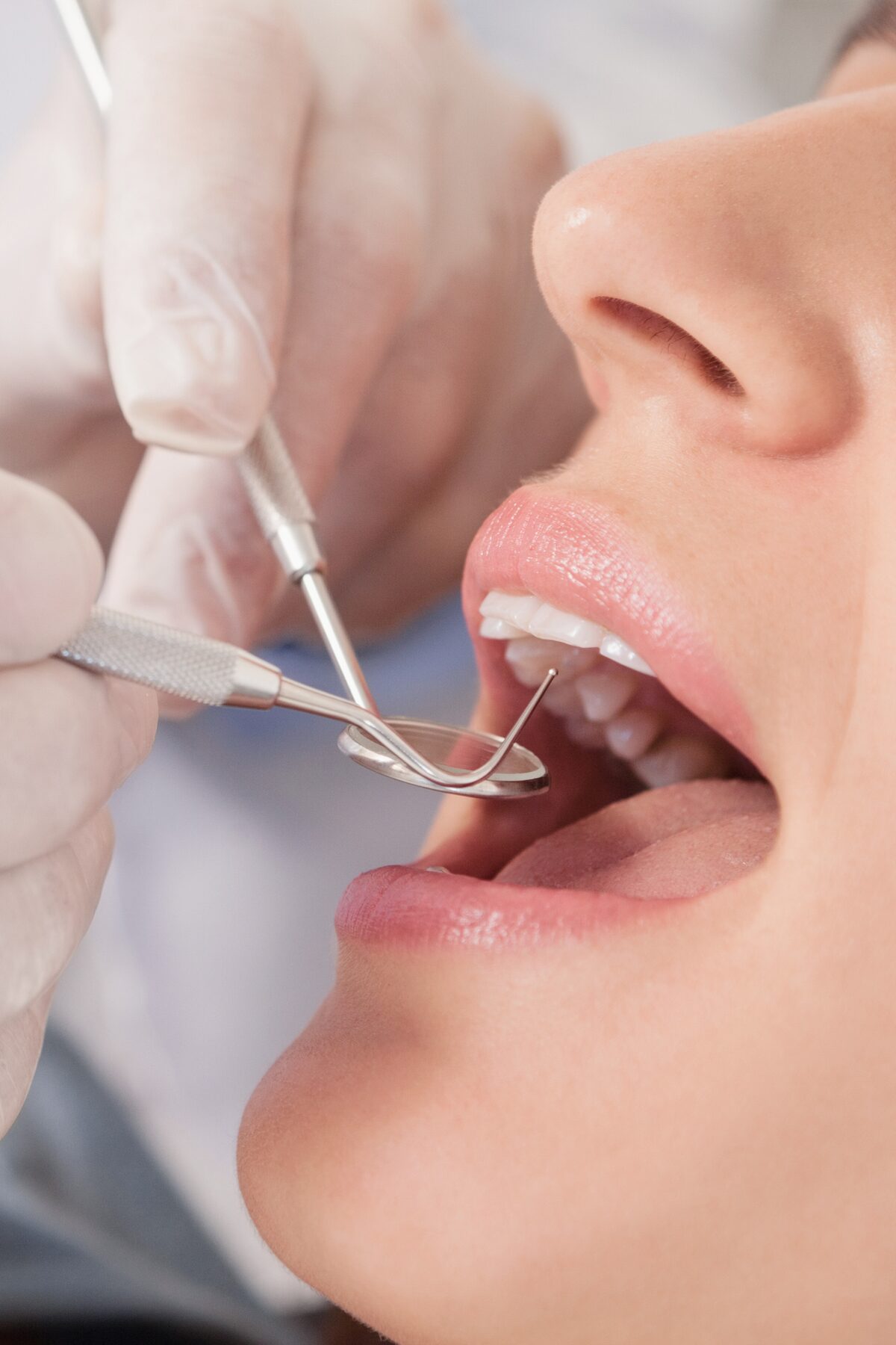 Social media management for cosmetic dentists by Dolly Social